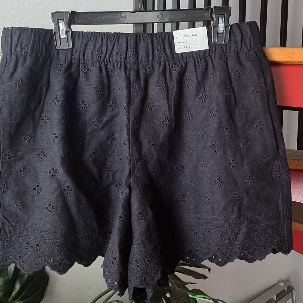 Abercrombie & Fitch Black Eyelet High Waist Shorts